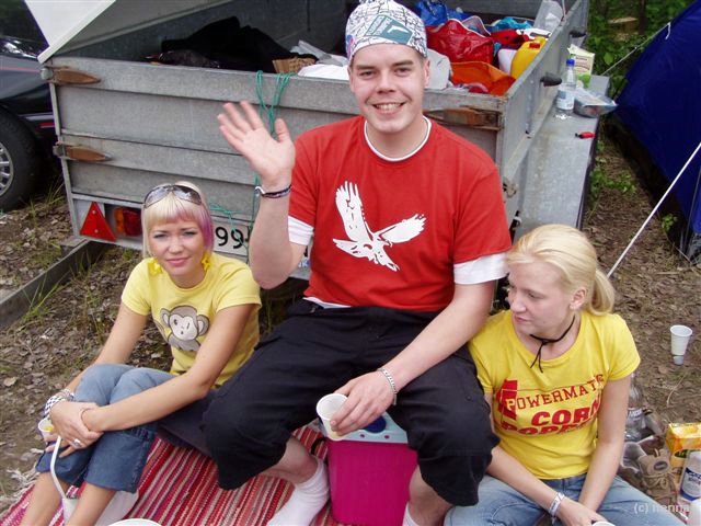 liisa,veppe&kirsi.jpg